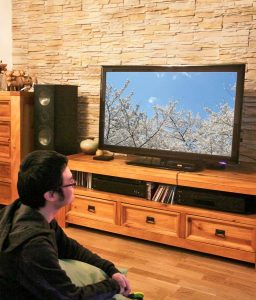 Der neue Standard für das Antennenfernsehen bringt viele Vorteile mit sich: endlich ein Fernsehbild in HD-Qualität sowie eine größere Vielfalt an Programmen.