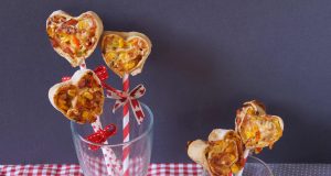 Pizza-Schnecken in Herzform zum Valentinstag