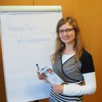 Nathalie Langer von der Servicestelle Frau und Beruf steht Frauen mit Rat und Tat zur Seite