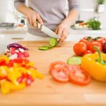 Frisches Gemüse und knackiges Obst sind die Grundlage einer basischen Ernährung.