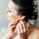 Neben Frisur, Kleid und Make-up ist auch ein schöner Teint entscheidend für das Aussehen der Braut.