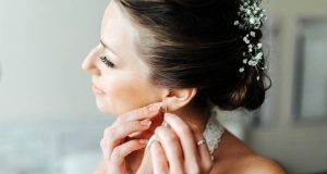 Neben Frisur, Kleid und Make-up ist auch ein schöner Teint entscheidend für das Aussehen der Braut.