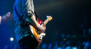 Konzert Bühne Gitarre