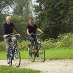 Radfahren ist ein optimales Training bei Gelenkbeschwerden - aber auch hier sollte man erst einmal mit kürzeren Strecken beginnen.