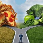 Fastfood oder Obst und Gemüse? Um Krebserkrankungen vorzubeugen, sollte man sich öfter für die grüne Seite entscheiden.