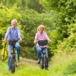 Mit der richtigen Ausrüstung machen Ausflüge mit dem E-Bike noch mehr Spaß.