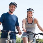 Radtouren können dazu beitragen, das LDL-Cholesterin zu senken und Herzinfarkten vorzubeugen.