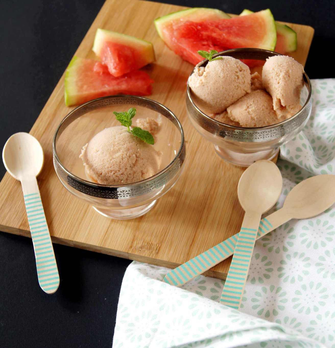 wassermelonen-minz-eis-mit-kokosmilch-rezept