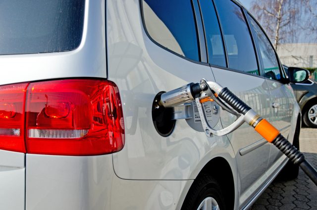 Flüssiggas ist nicht nur ein umweltfreundlicher, sondern auch preislich attraktiver Kraftstoff. Mit 7.000 LPG-Tankstellen im gesamten Bundesgebiet ist zudem eine flächendeckende Versorgung sichergestellt.