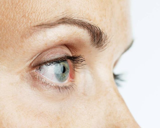 Auch die Augen können unter einem erhöhten Blutzuckerspiegel leiden - schlimmstenfalls ist eine Erblindung die Folge.