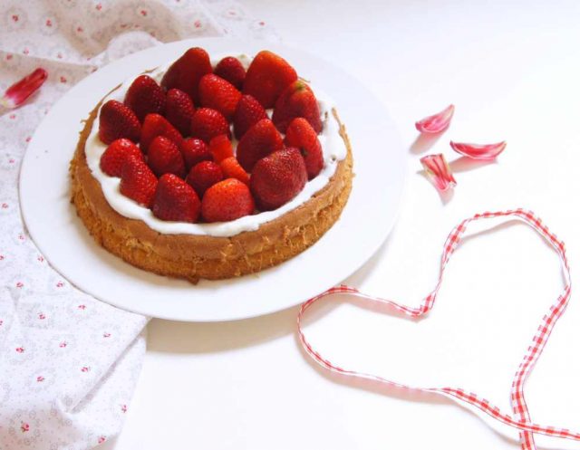 Erdbeer-Biskuit-Torte zum Muttertag