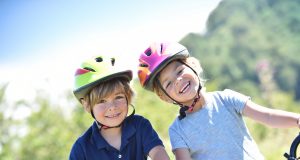 Kinder beim Fahrradfahren