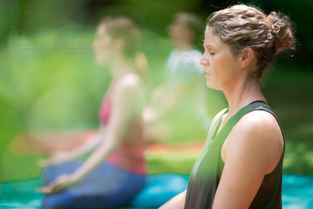 In Bad Kissingen wird viel Wert auf die Stärkung der mentalen Widerstandskraft gelegt - zum Beispiel mit Yoga.