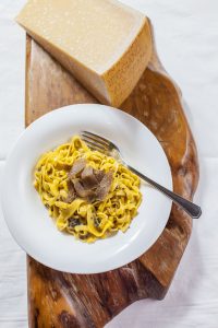 Rezepttipp: Tagliolini mit Parmesankäse und Trüffel