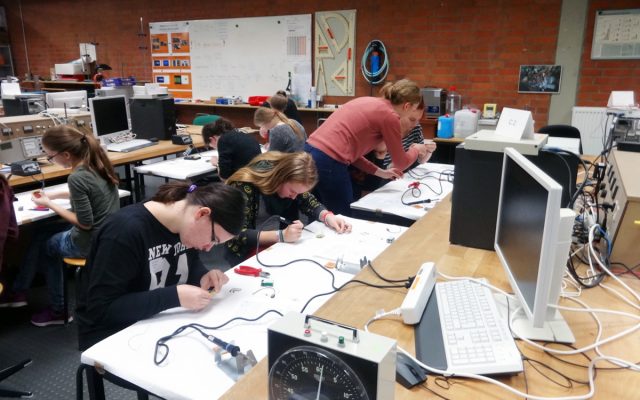 schnuppertage-fuer-maedchen Naturwissenschaftlich/technische Schnuppertage für Mädchen in den Herbstferien am 30. und 31. Oktober 2018 in Schweinfurt