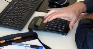 Die beste Gelegenheit für einen lohnenden Finanzcheck sind die ruhigen Tage rund um den Jahreswechsel.