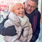Gerade Senioren sollten gut auf ihre Gesundheit aufpassen - so wird zum Beispiel für Menschen ab 60 Jahren ausdrücklich eine Grippeimpfung empfohlen.