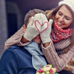 Der Valentinstag am 14. Februar ist die beste Gelegenheit, seinem oder seiner Liebsten das Wertvollste zu schenken, was man hat: gemeinsame Zeit.