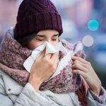 Den Schnupfen schnell wieder loswerden - das schafft man, wenn das Immunsystem direkt einen Kick mithilfe von Zink und Vitamin C bekommt.