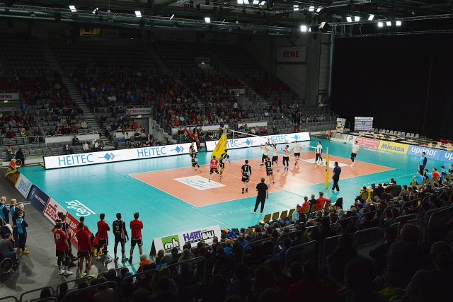 Spielfeld Brose Arena_7375-20cm