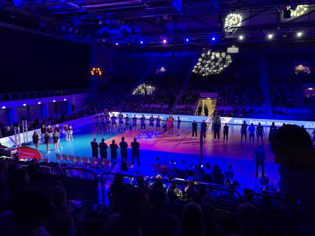 HEITEC VOLLEYS Brose Arena Heitec Volleys Heimspiel