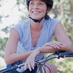 Radeln: Ein richtig geformter Fahrradsattel passt zur individuellen Sitzhaltung des jeweiligen Fahrers oder der jeweiligen Fahrerin.