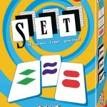 Ein Set besteht aus drei Karten, deren Symbole in Farbe, Form, Füllung und Anzahl entweder jeweils genau gleich oder vollkommen unterschiedlich sind. Pfiffige Spiel