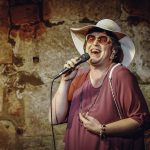 Hanuta Gonzales live