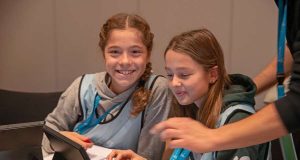 Erklärvideo: Kinder sind fasziniert vom Spielen und Lernen mit digitalen Medien. Foto: djd/Teachtoday