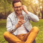Geschwindigkeit mobiles Internet:Musik und Videos streamen oder Nachrichten checken. Für die meisten mobilen Internetanwendungen reichen Surfgeschwindigkeiten von 2 MBit pro Sekunde bereits vollkommen aus.