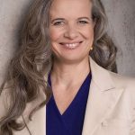 Einschlafen: Dozentin Christine Lenz weiß, wie man das Einschlafen erleichtert.