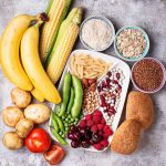 Vollwertige Nahrung kann ein Grund dafür sein, dass der Körper zu wenig Zink erhält. Hochdosierte Präparate können einen Mangel ausgleichen.