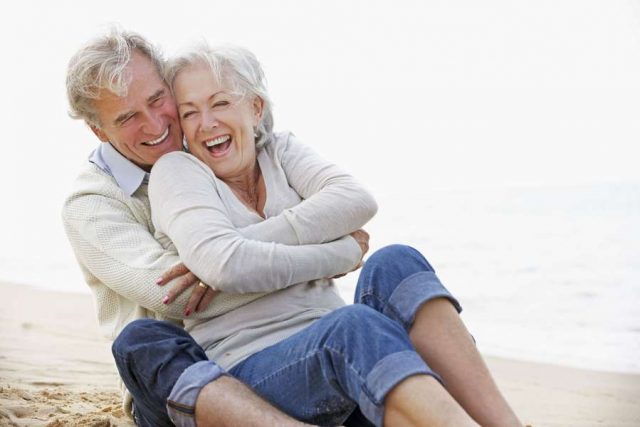 Best Ager: Sie wollen sich etwas gönnen und lieben es, zu verreisen.