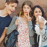 Erst einmal ins Ausland: Immer mehr junge Leute nutzen die Zeit bis zum Studium oder bis zum Start der Berufsausbildung für einen ausgedehnten Aufenthalt in der Fremde. Foto: djd/ERGO Reiseversicherung/MauritiusIimages/Maskot