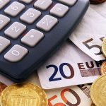 Vor allem Bauherren, die knapp kalkulieren müssen, sollten für den Fall der Insolvenz des Baupartners vorsorgen.