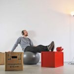Erste eigene Bude: Studenten und Berufsanfänger sind stolz auf ihre erste eigene Wohnung. Eine solide Finanzplanung schützt dabei vor bösen Überraschungen.