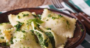 Ravioli mit Spinat und Ricotta