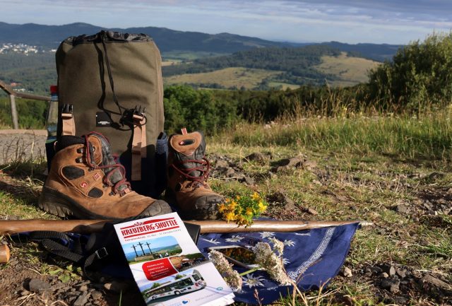 Mit dem Kreuzberg-Shuttle auf den Heiligen Berg der Franke n. Foto - Moritz Hufner