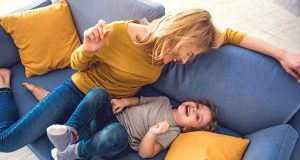Gemütlichkeit hat für Neurodermitis-Patienten oft einen Haken. Denn viele reagieren empfindlich auf Hausstaubmilben-Allergene