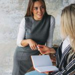 Seminare oder auch ein individuelles Coaching sind der erste Schritt, um zu mehr Resilienz zu finden.