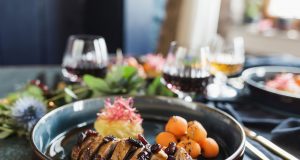 Entenstreifen mit getrüffelten Karotten und Mini-Kartoffelgratin
