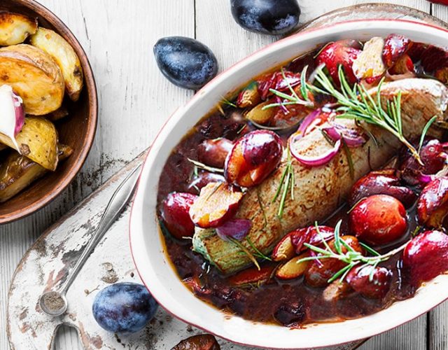 Schweinefilet mit gebackenen Zwetschgen