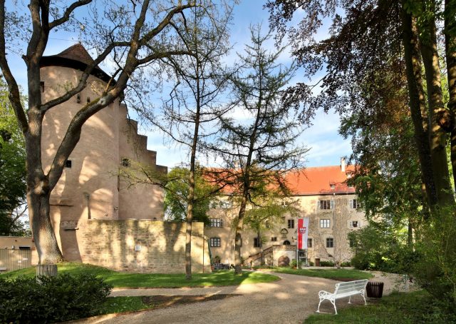 Museen_Schloss_Aschach_Ansicht_Presse