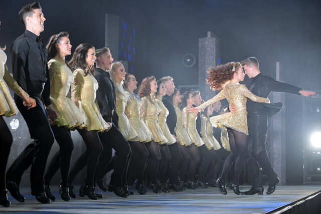 Riverdance25thAnniversaryShowHeartlandFotocreditJackHartinAbhannProductions