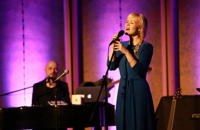 Carolin No live - Christoph Schenkel