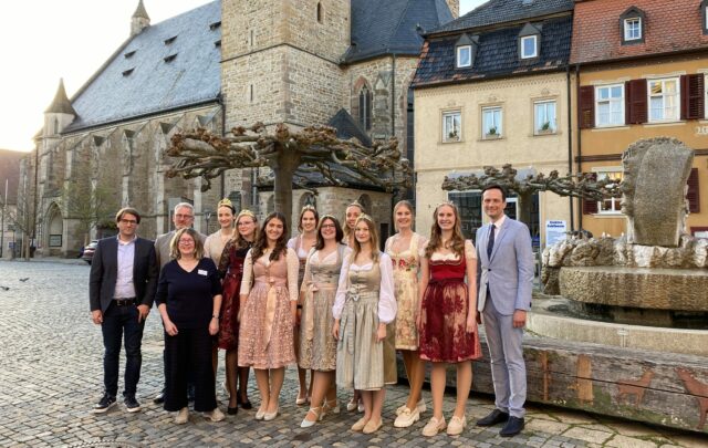Tourismus_trifft_Weinhoheiten_M.Landgraf