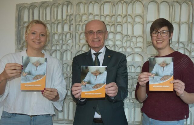 lra_ Wegweiser Demenz